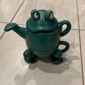 Ganz Green Frog Ceramic Tea for One Set Teapot and Cup EA0602 Novelty Gift